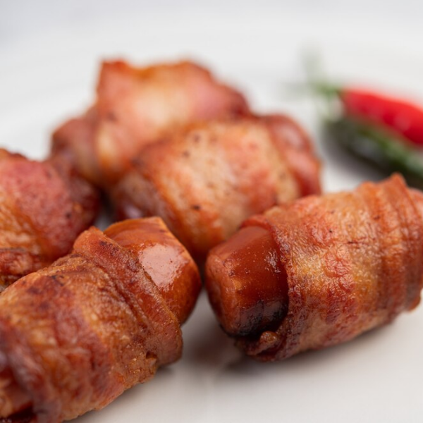 Gourmet Chicken Chipolata Sausage Wrapped with Turkey Bacon